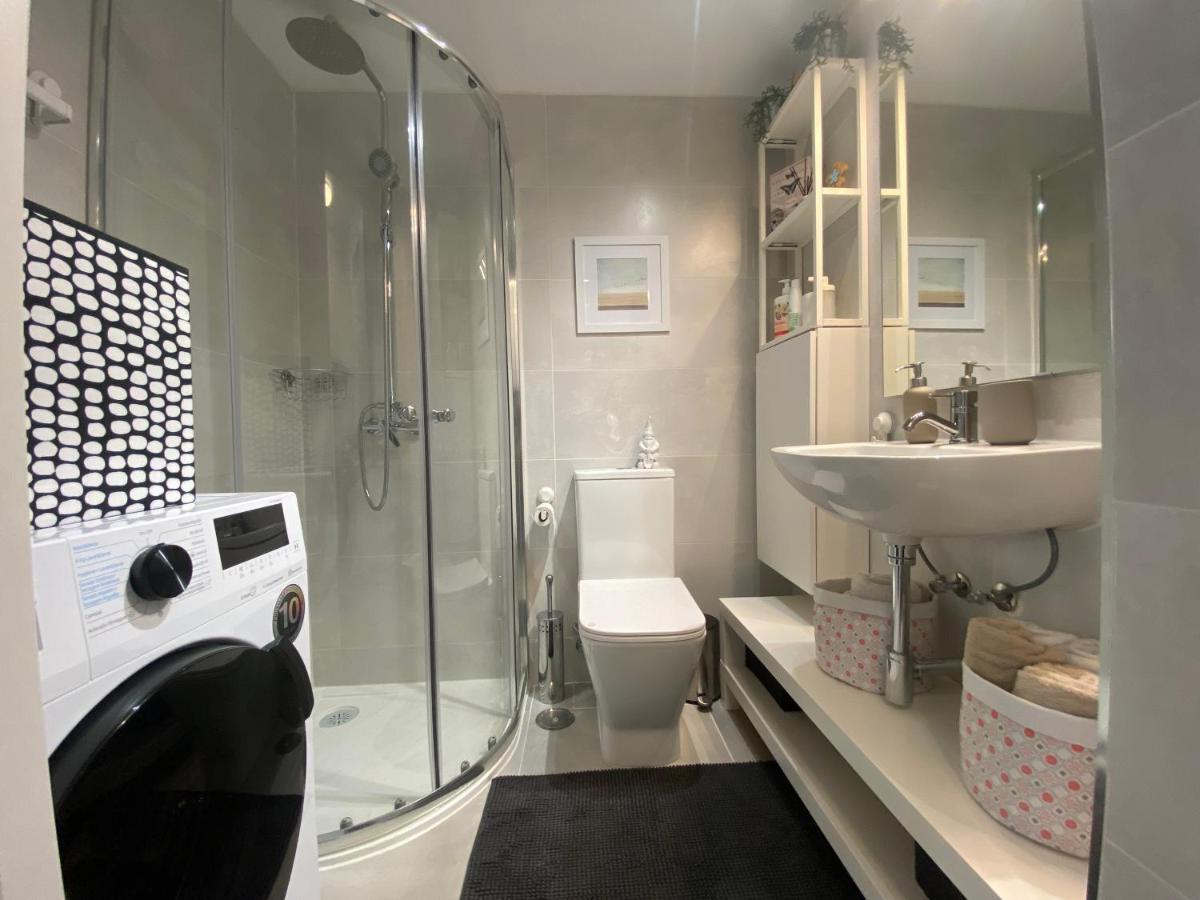 Modern Sea View Studio In Benal Beach Benalmádena Esterno foto